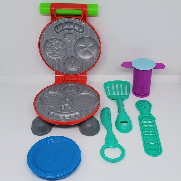 Playdoh Kitchen Creations Bundle - Picture 5 of 13